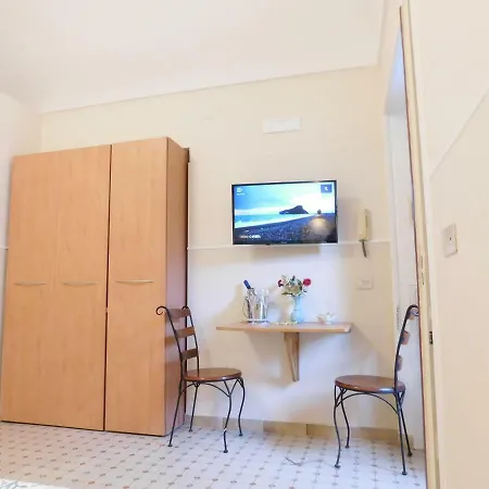 Oda ve Kahvaltı La Meta