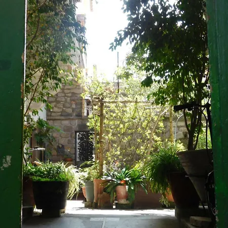 La Bed & Breakfast 3*