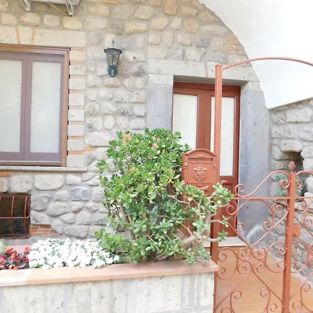 La فندق مبيت وإفطار 4*